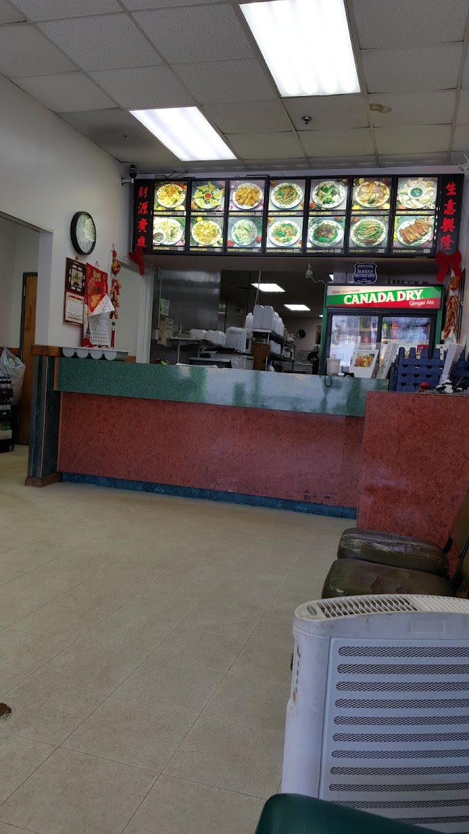 Lucky Bamboo House Restaurant